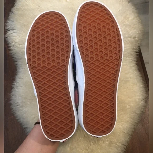 Vans Classic Slip-On - Pride Rainbow Positive Affirmations 7.5 - Picture 11 of 16